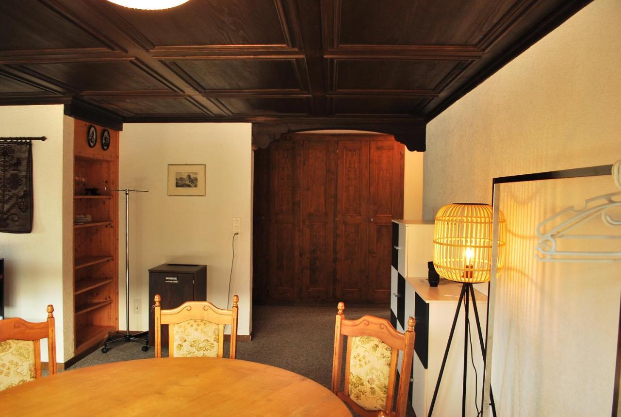 Rooms With Private Bathrooms Saas im Prattigau Extérieur photo